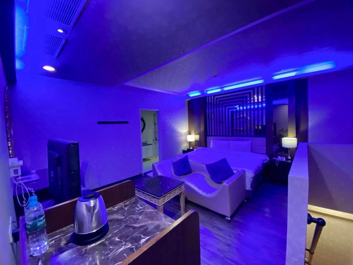 Huang Xing Motel Pingtung Exterior foto