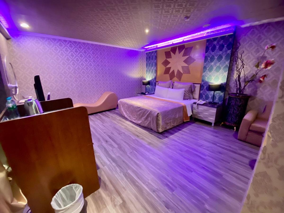 Huang Xing Motel Pingtung Exterior foto